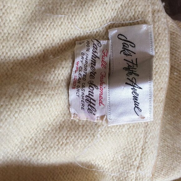 Saks fifth avenue 60s cashmere and suede cardigan - not perfect - Picture 5 of 5